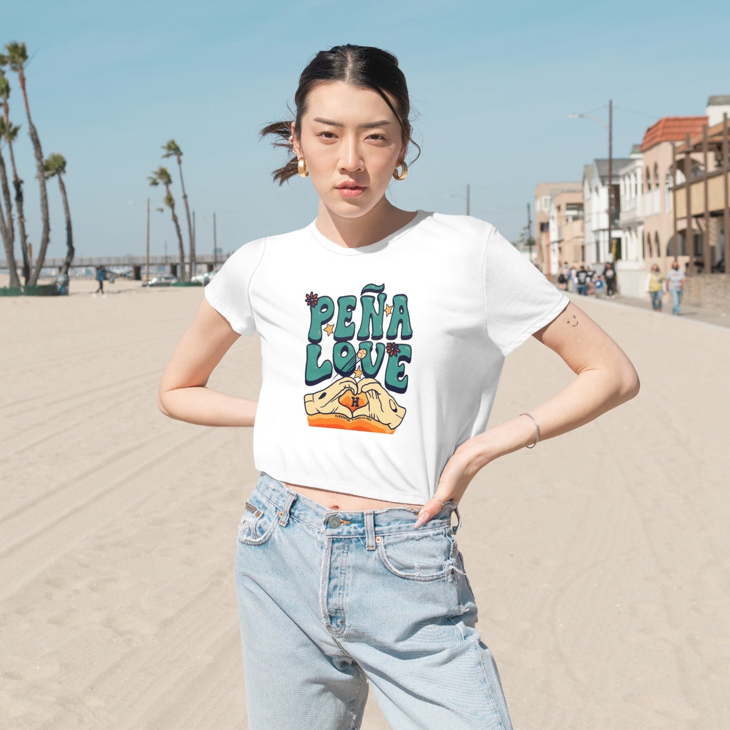 Peña Love Cropped Tee