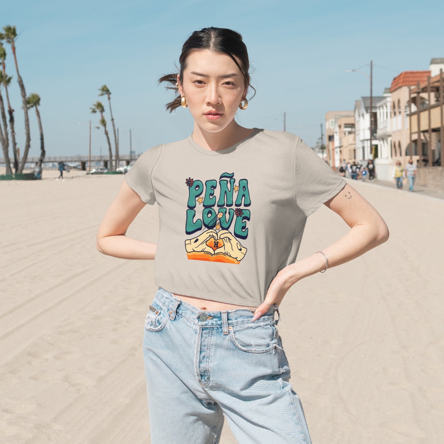 Peña Love Cropped Tee